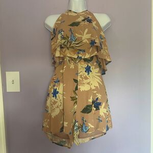 ASTR The Label Bianca Romper Sleeveless Halter size XS in Peach Paradise Floral